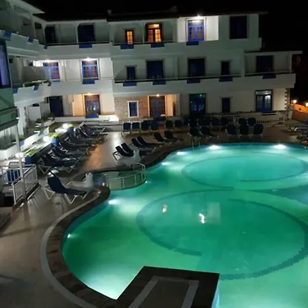 Victoria & 4* تورغوتْريس