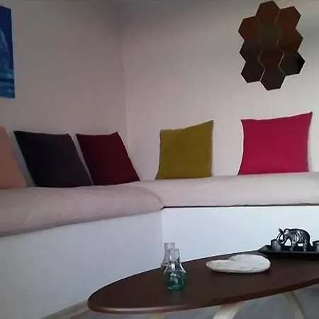 Victoria & ホテル トゥルグトレイス