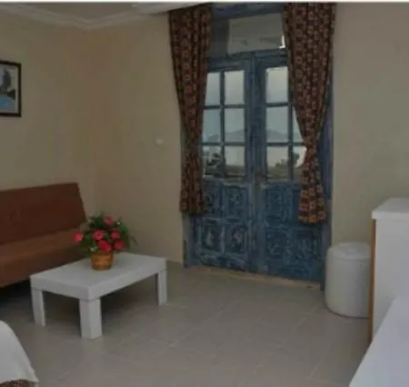 Victoria & ホテル