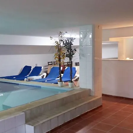 ホテル Victoria &