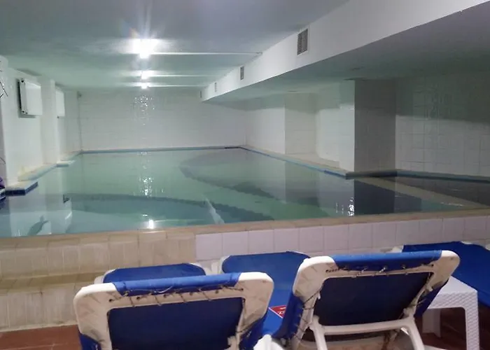 Отель Victoria &