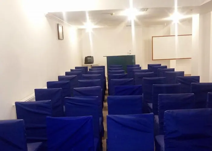 Victoria & Тургутрейс